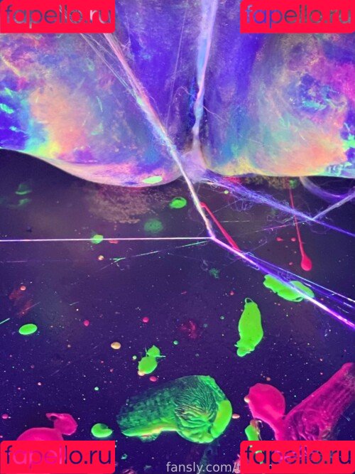 Trauma Mama ASMR Onlyfans Photo Gallery 