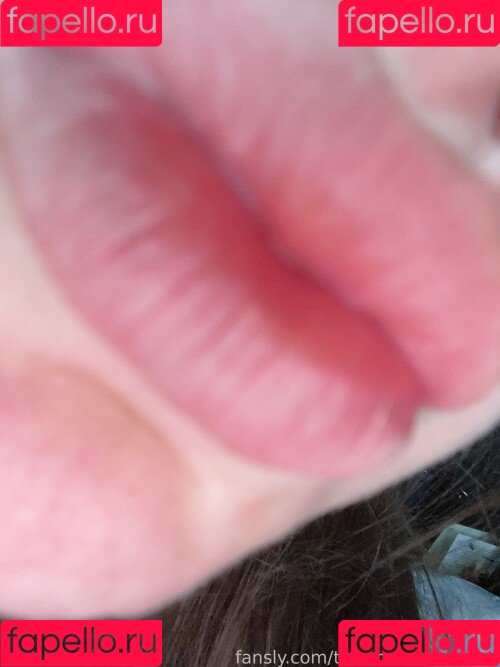 Trauma Mama ASMR Onlyfans Photo Gallery 