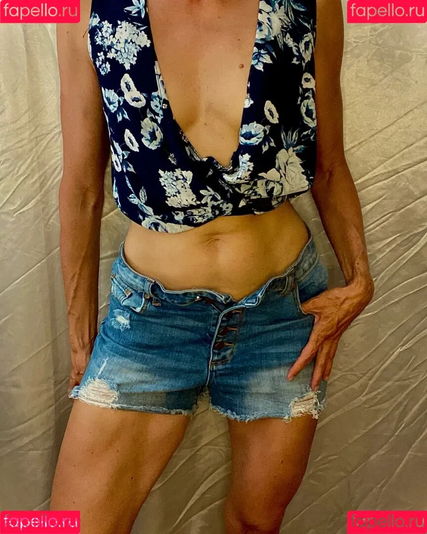 aska69 Onlyfans Photo Gallery 