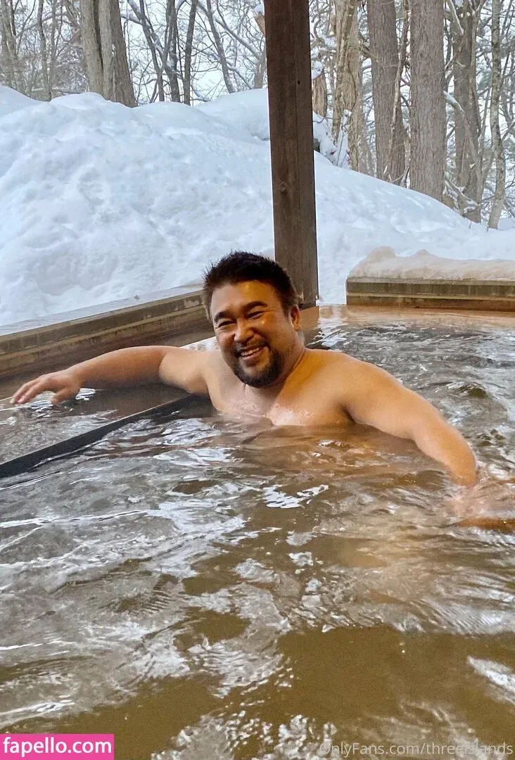 threeislands Onlyfans Photo Gallery 