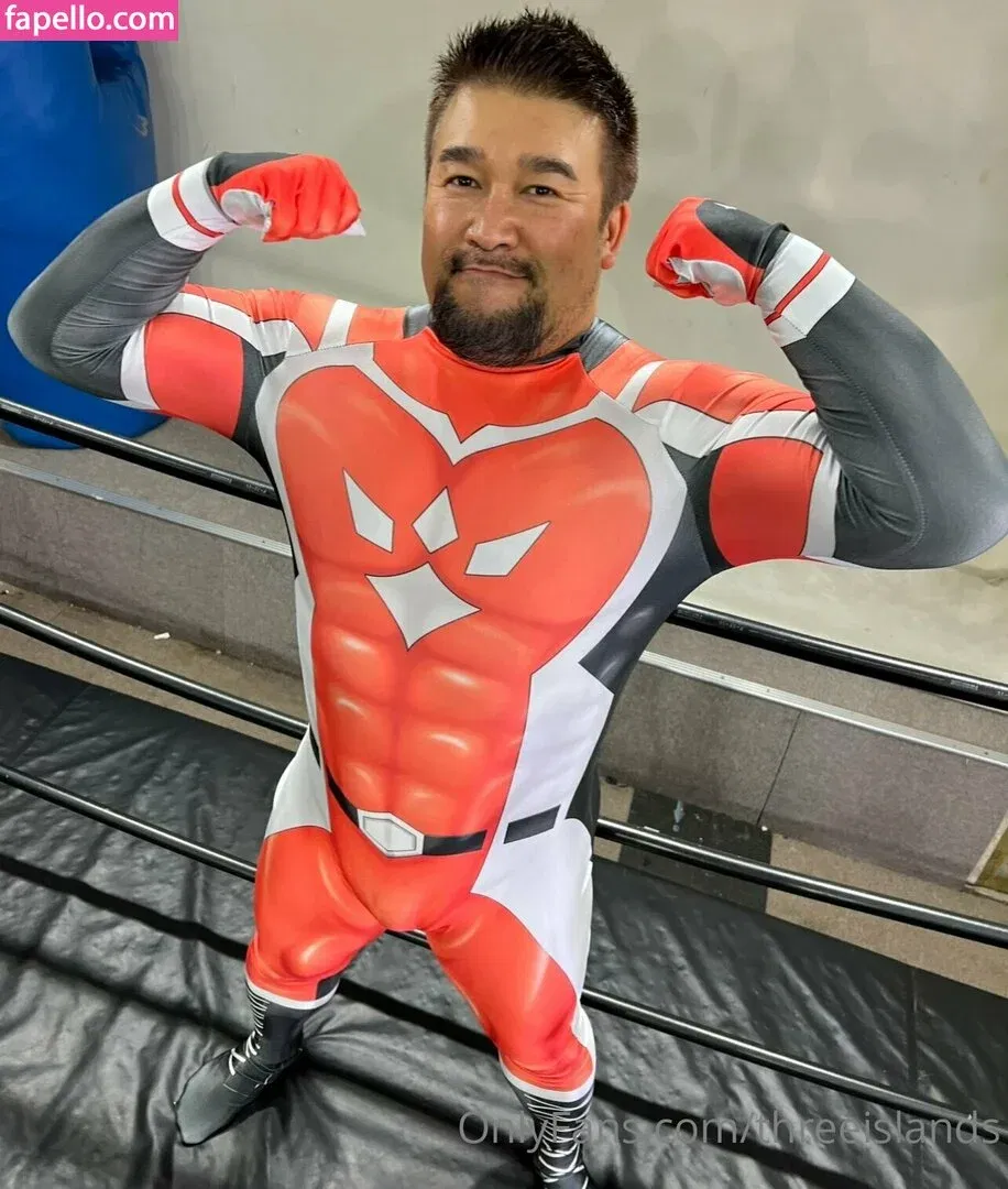 threeislands Onlyfans Photo Gallery 