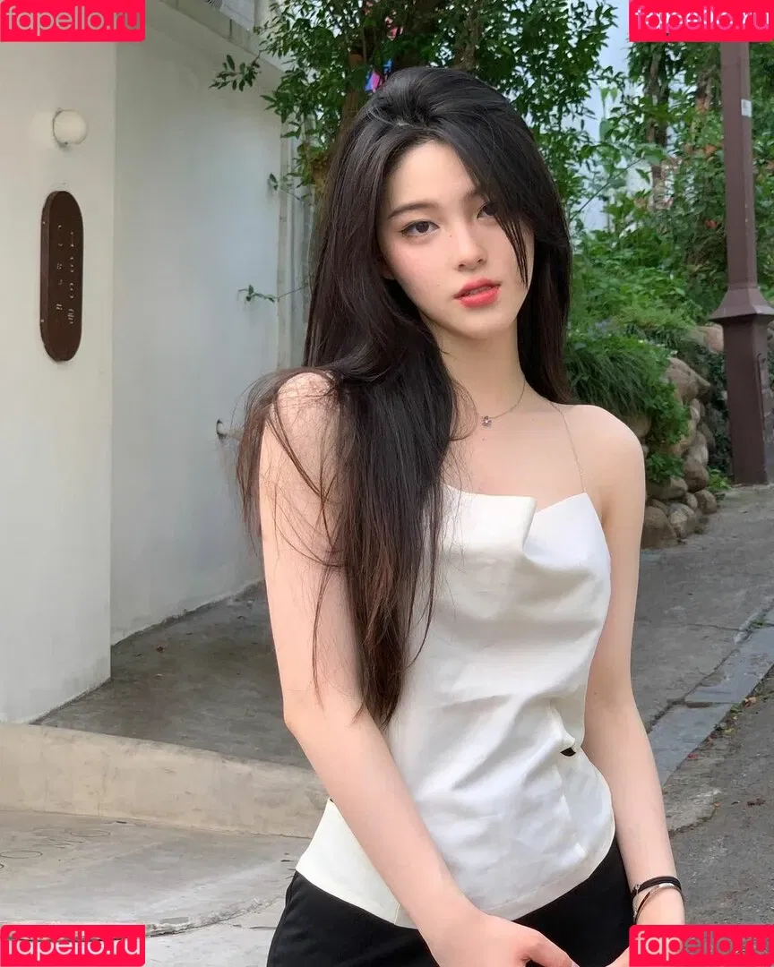 iamazhai Onlyfans Photo Gallery 