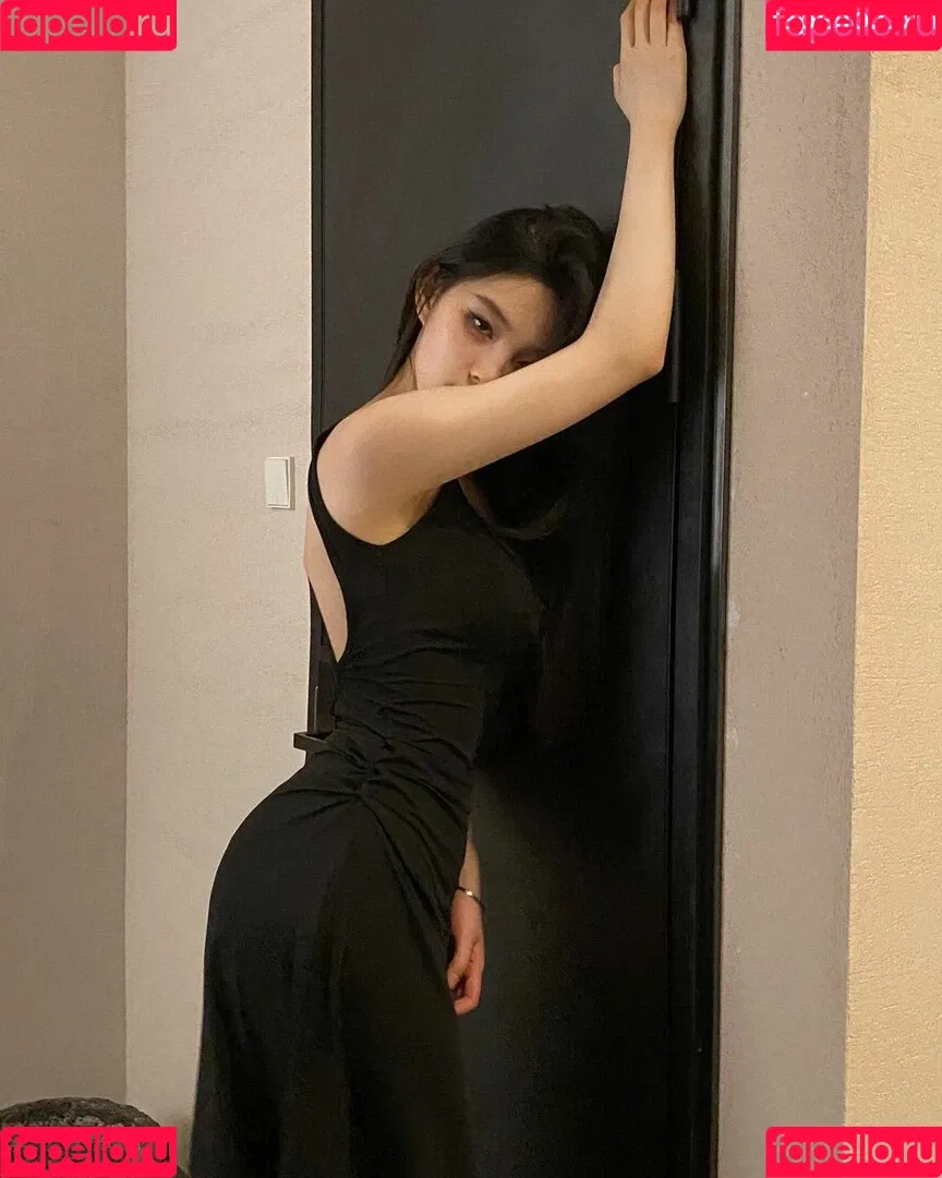 iamazhai Onlyfans Photo Gallery 