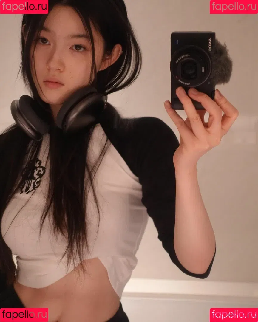 iamazhai Onlyfans Photo Gallery 