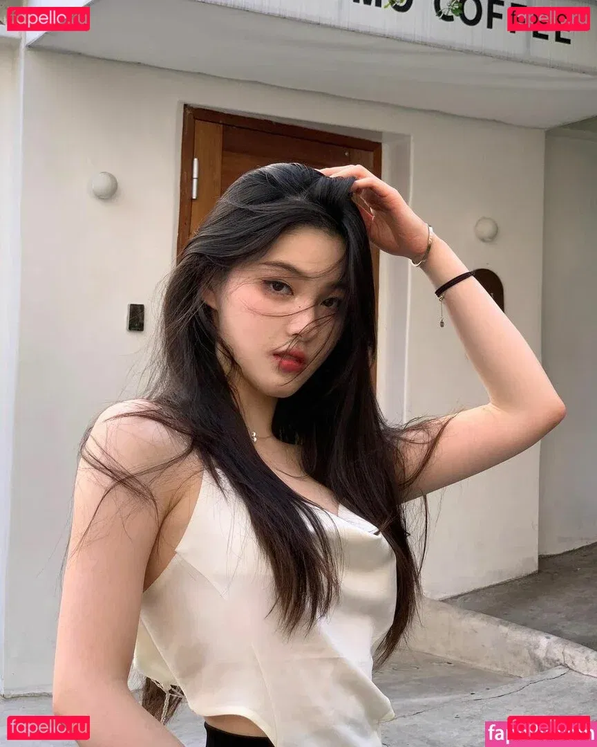 iamazhai Onlyfans Photo Gallery 