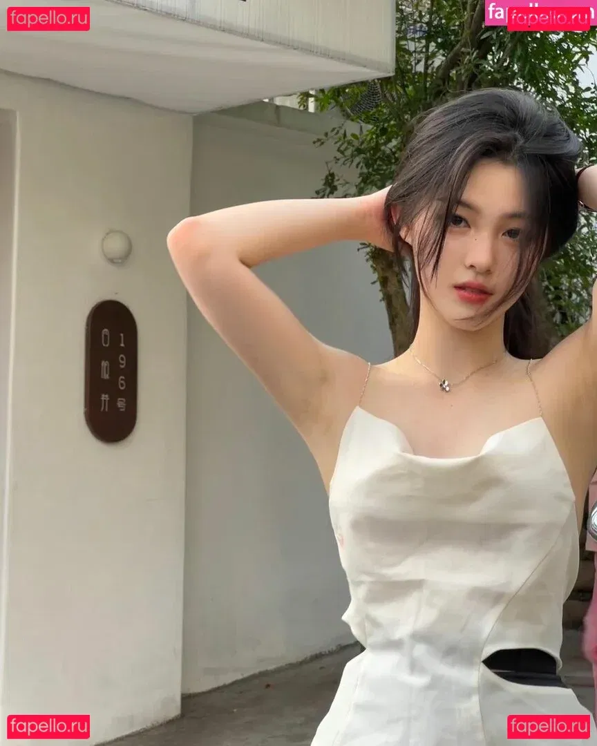 iamazhai Onlyfans Photo Gallery 