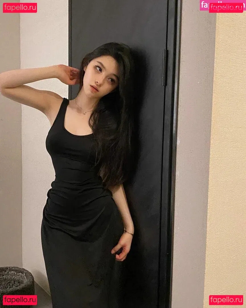 iamazhai Onlyfans Photo Gallery 