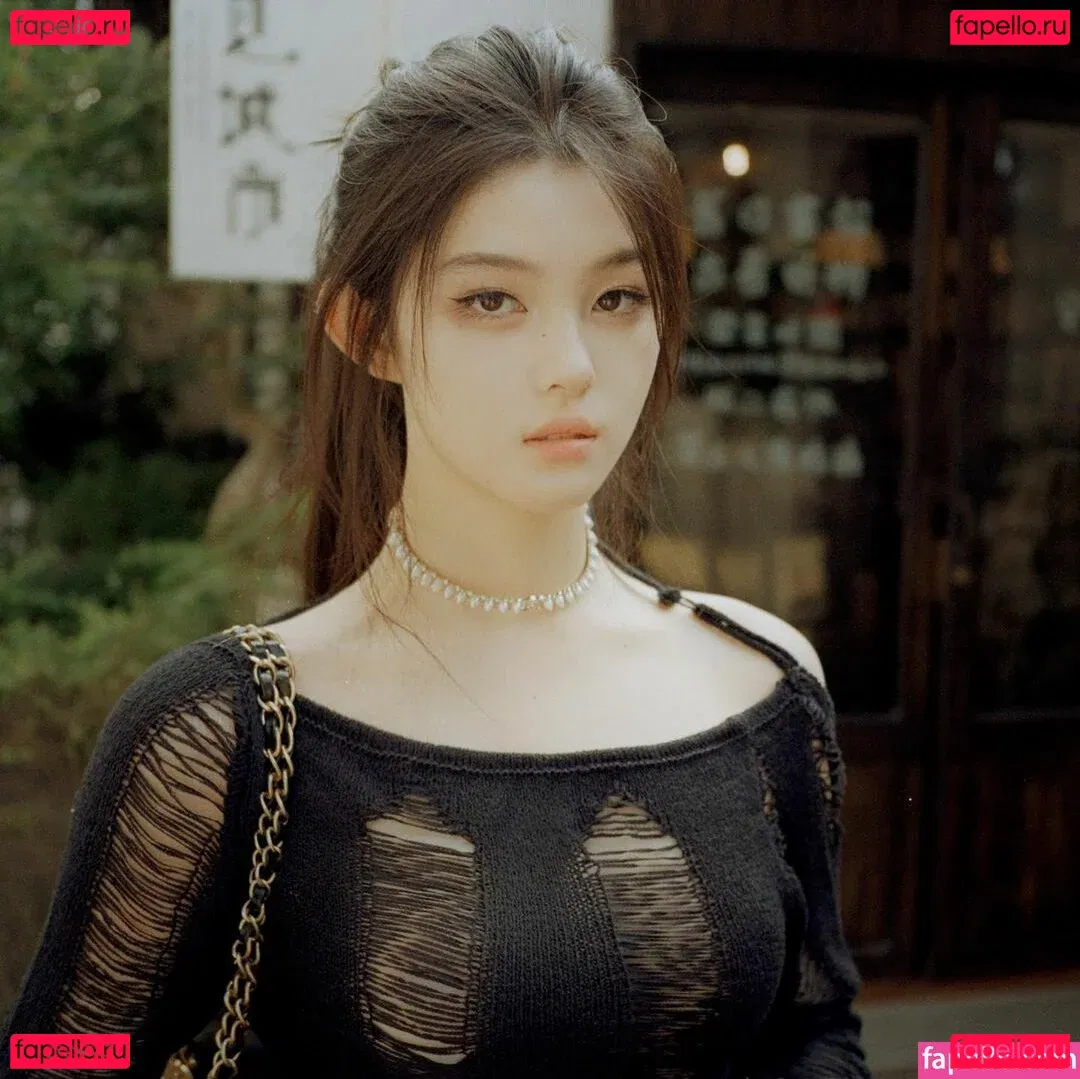 iamazhai Onlyfans Photo Gallery 