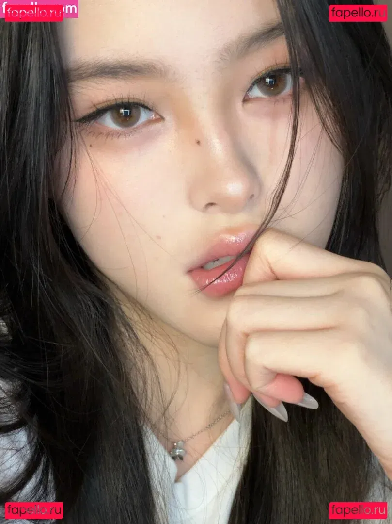 iamazhai Onlyfans Photo Gallery 