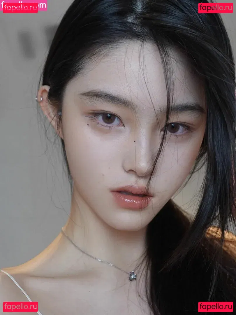 iamazhai Onlyfans Photo Gallery 