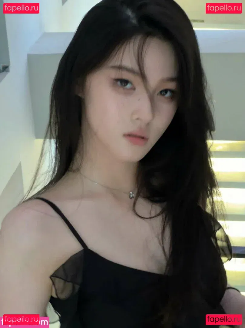 iamazhai Onlyfans Photo Gallery 