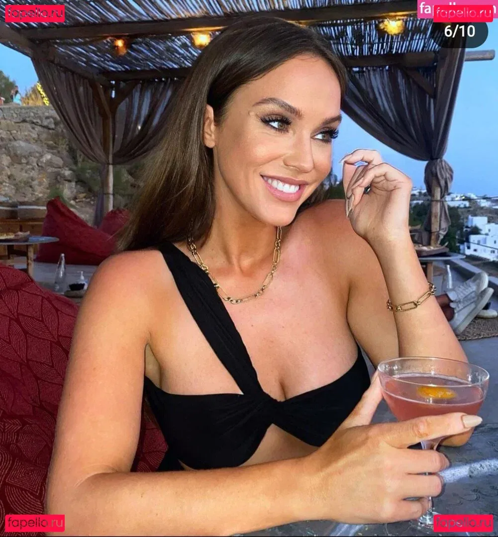 Vicky Pattison Onlyfans Photo Gallery 