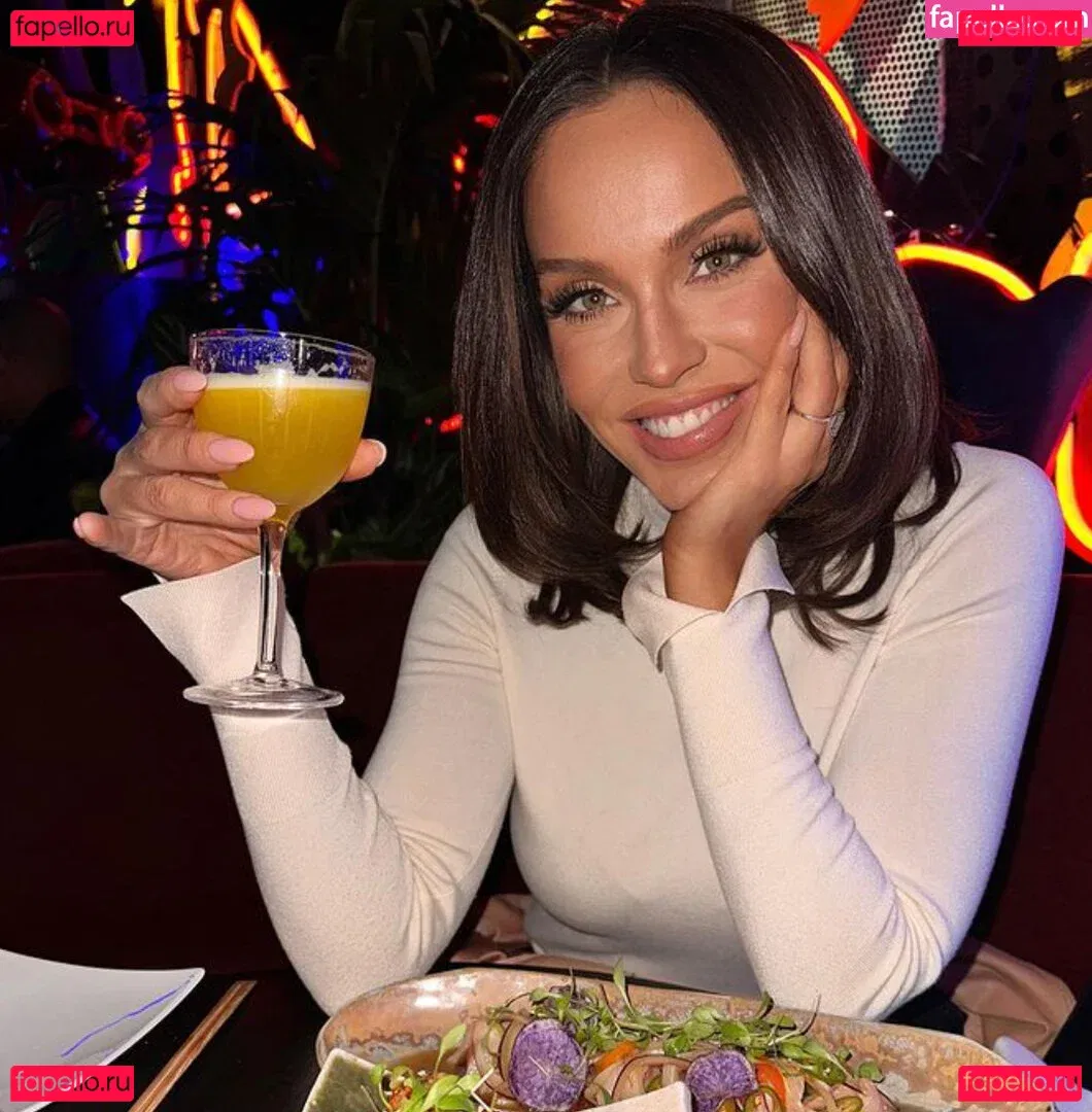 Vicky Pattison Onlyfans Photo Gallery 