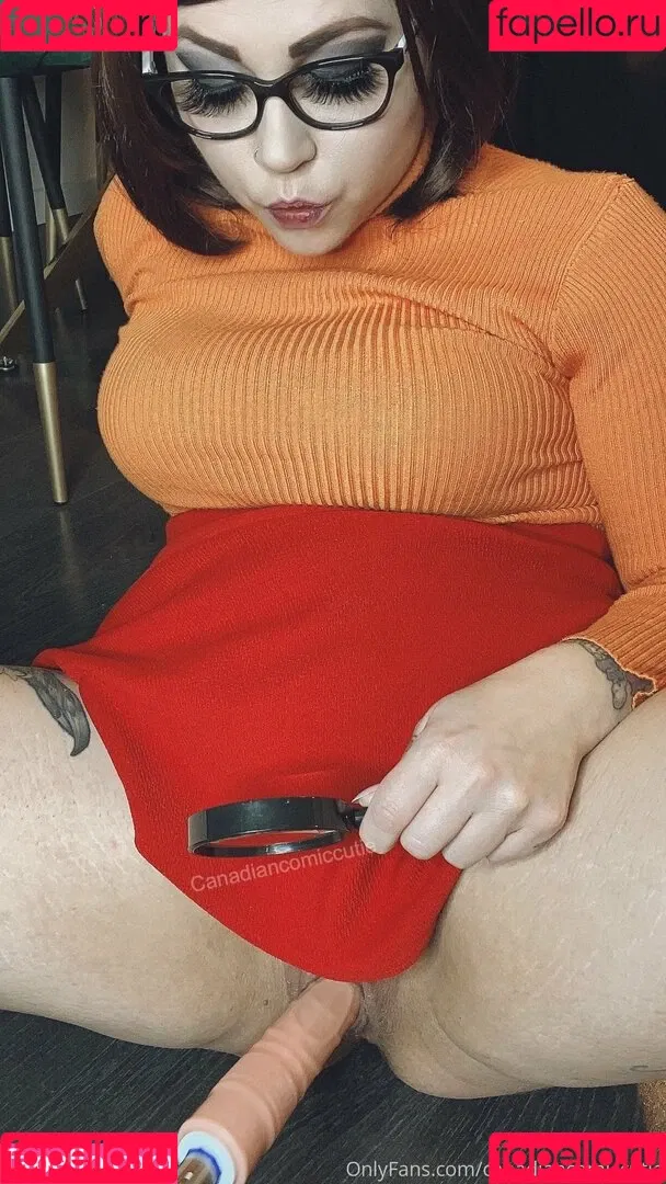 canadiancomiccutie Onlyfans Photo Gallery 