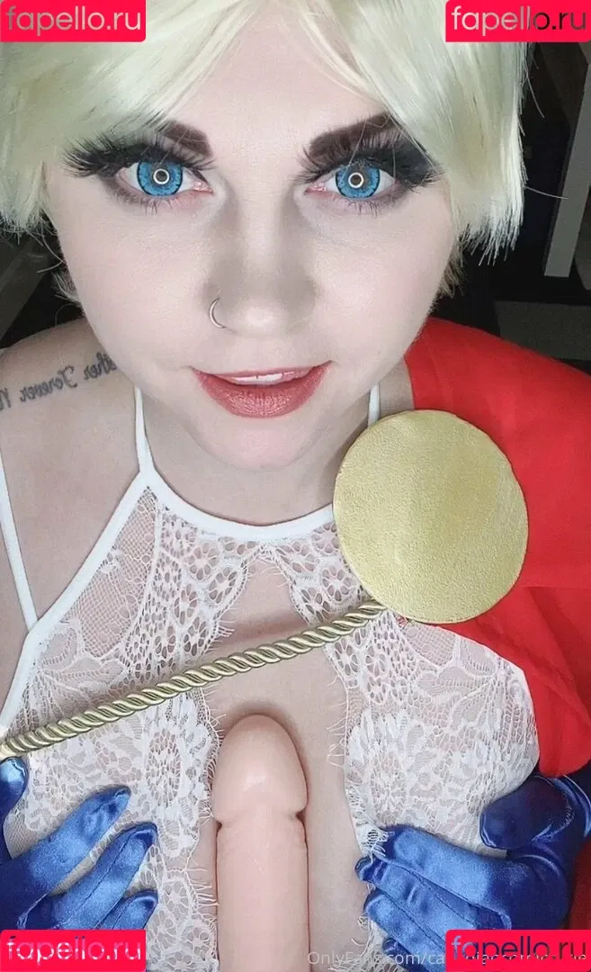 canadiancomiccutie Onlyfans Photo Gallery 