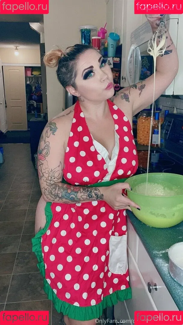 canadiancomiccutie Onlyfans Photo Gallery 