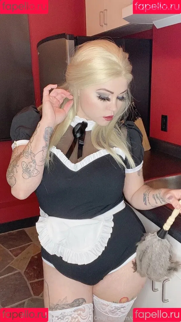 canadiancomiccutie Onlyfans Photo Gallery 