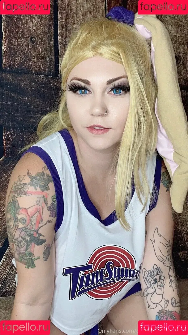 canadiancomiccutie Onlyfans Photo Gallery 