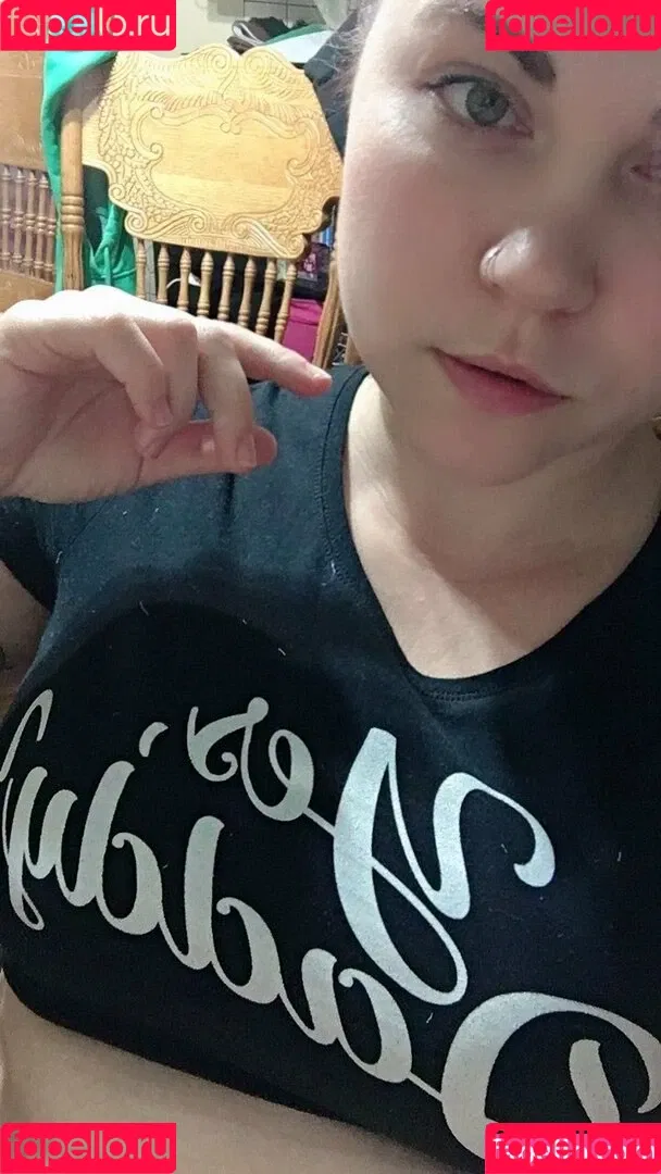 canadiancomiccutie Onlyfans Photo Gallery 