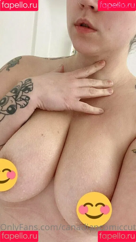 canadiancomiccutie Onlyfans Photo Gallery 