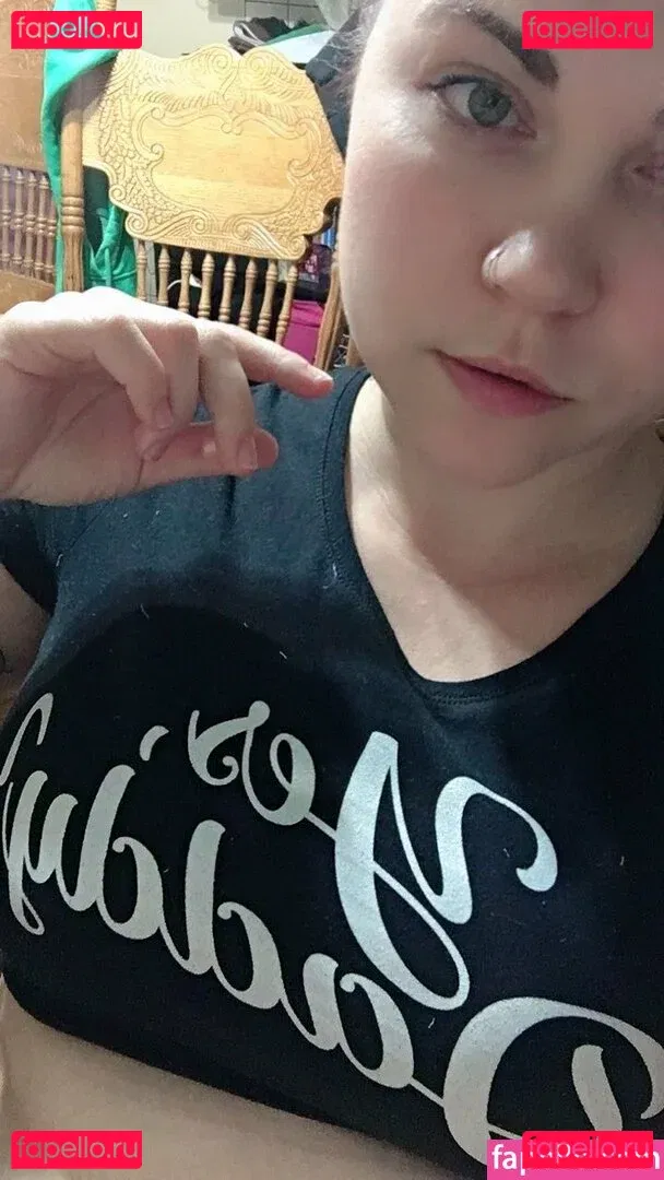 canadiancomiccutie Onlyfans Photo Gallery 