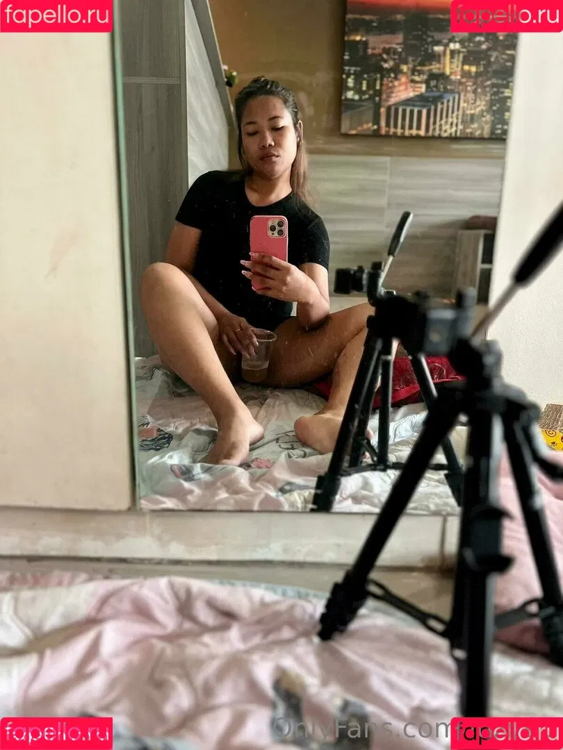 luzy93 Onlyfans Photo Gallery 