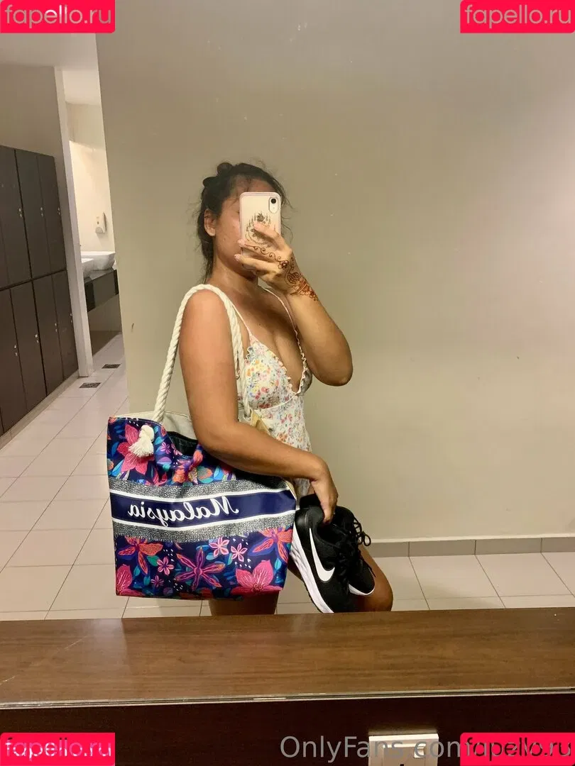 luzy93 Onlyfans Photo Gallery 