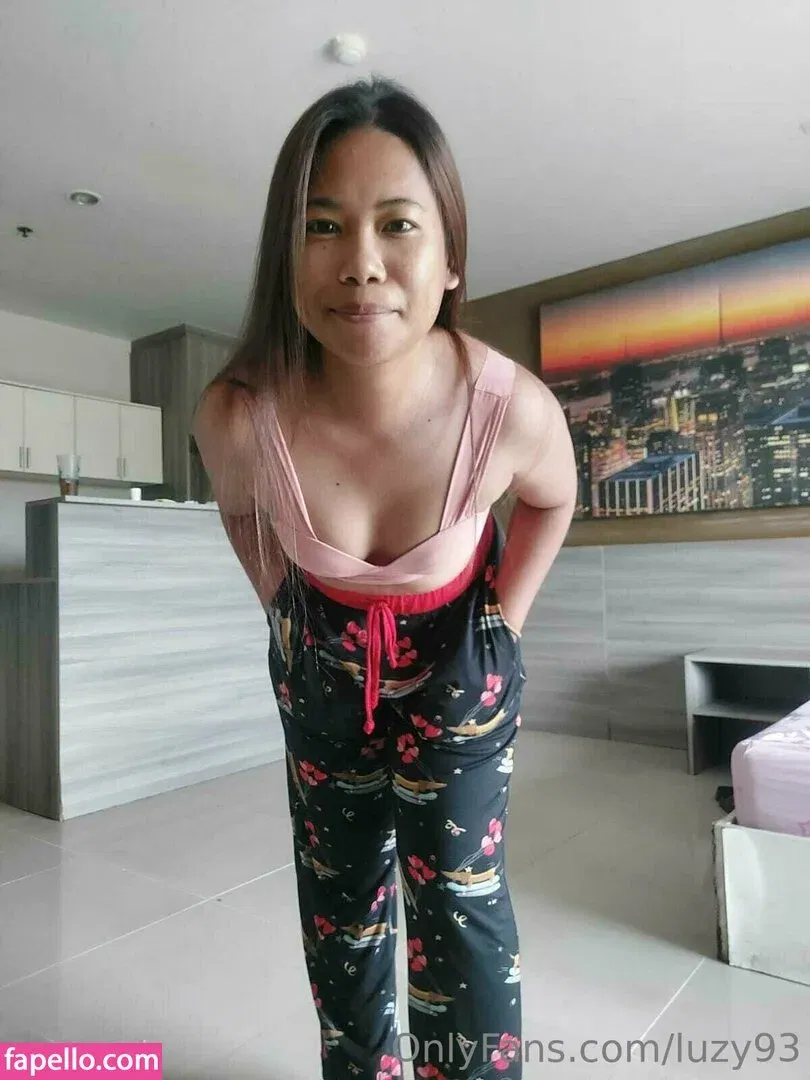 luzy93 Onlyfans Photo Gallery 