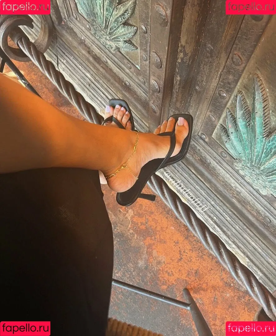 alotoftiff Onlyfans Photo Gallery 