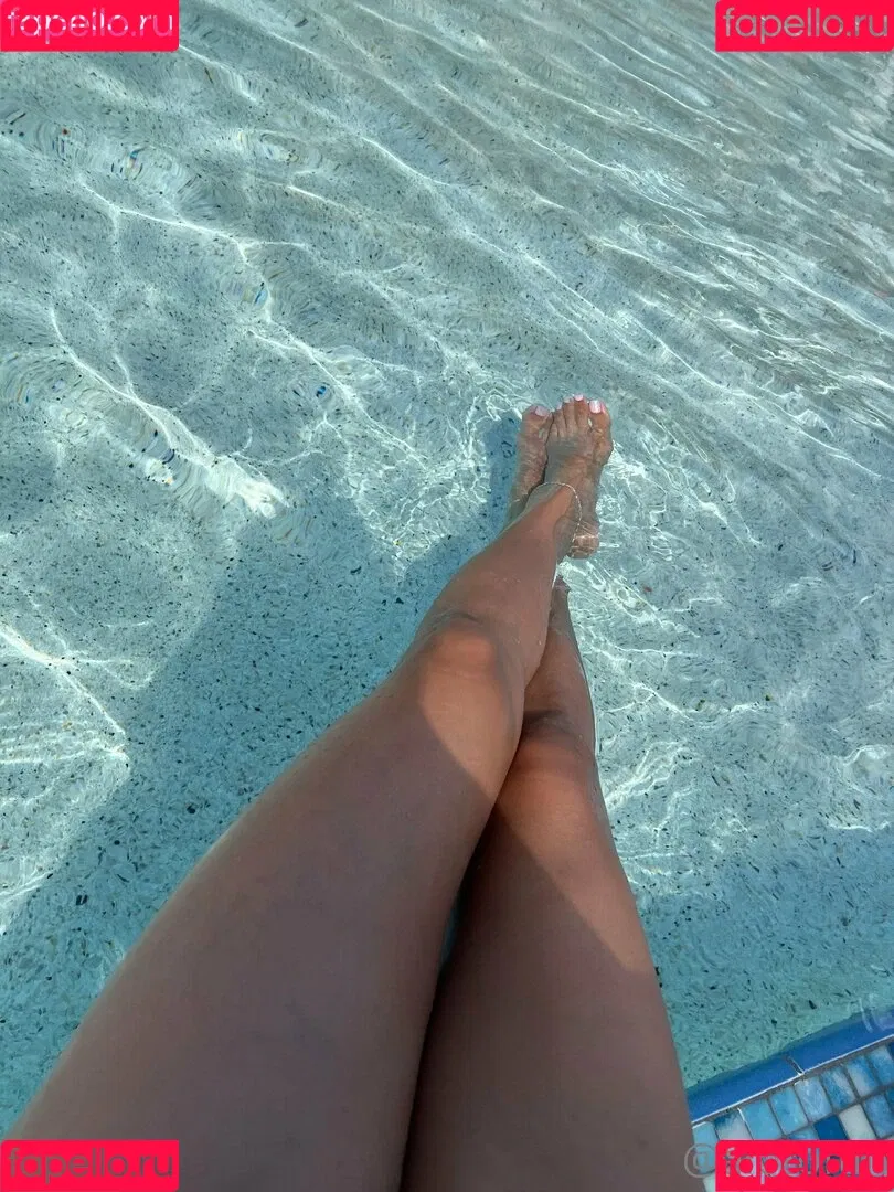 alotoftiff Onlyfans Photo Gallery 