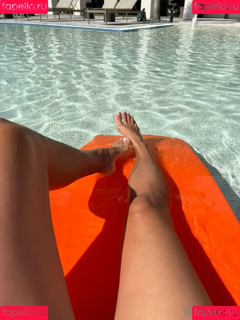 alotoftiff Onlyfans Photo Gallery 