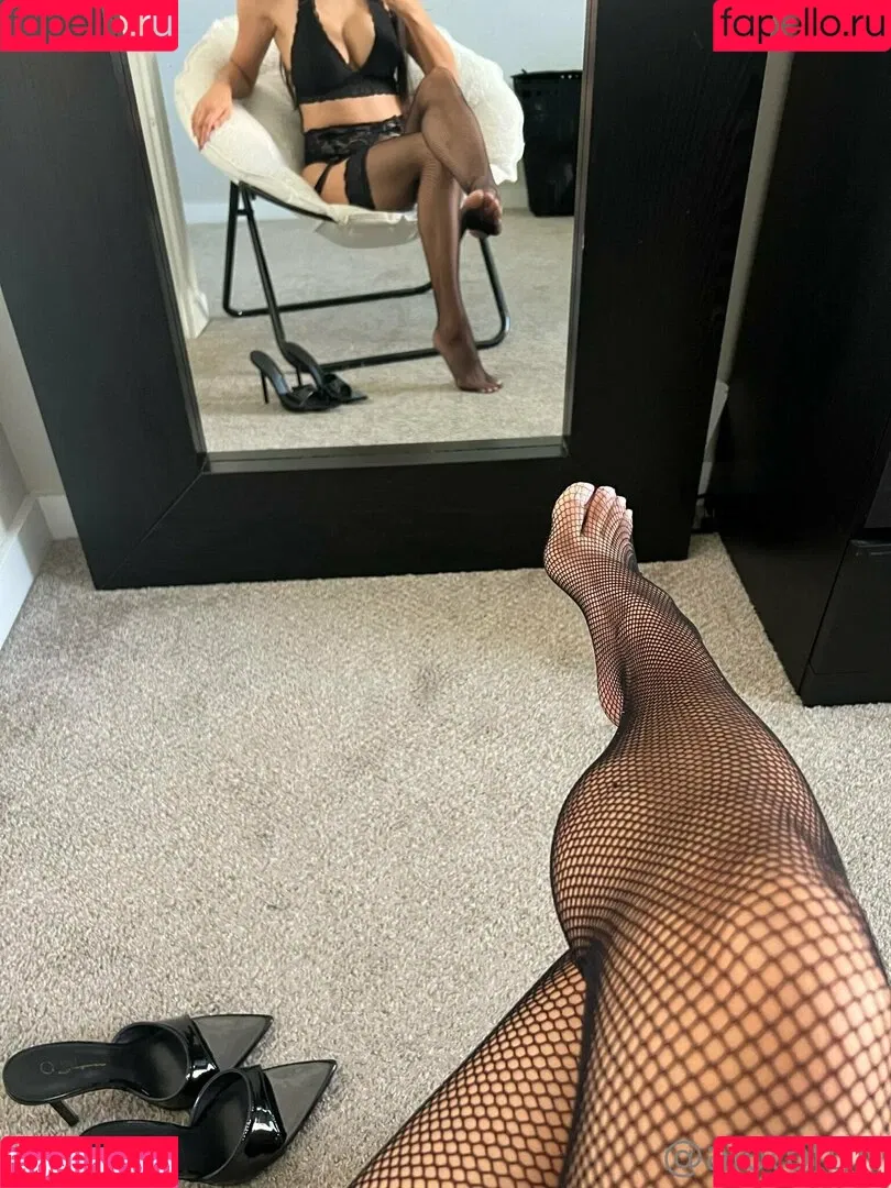alotoftiff Onlyfans Photo Gallery 