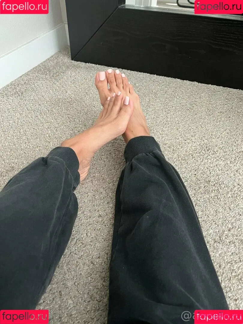 alotoftiff Onlyfans Photo Gallery 