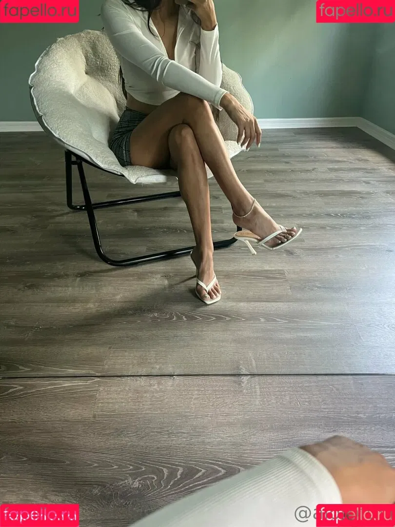 alotoftiff Onlyfans Photo Gallery 