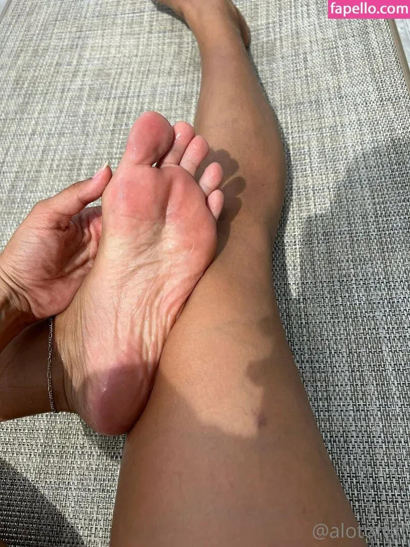 alotoftiff Onlyfans Photo Gallery 