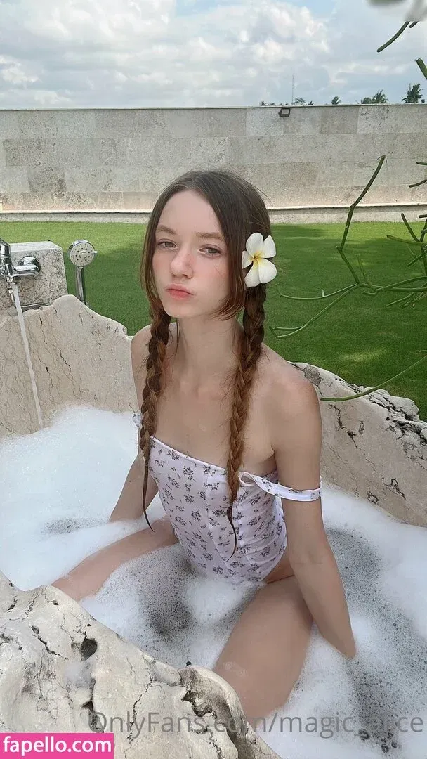 magic_alice Onlyfans Photo Gallery 