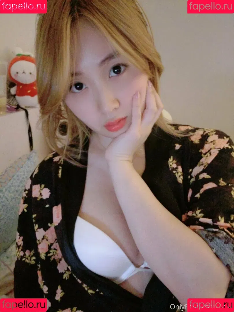 Lindychii Onlyfans Photo Gallery 