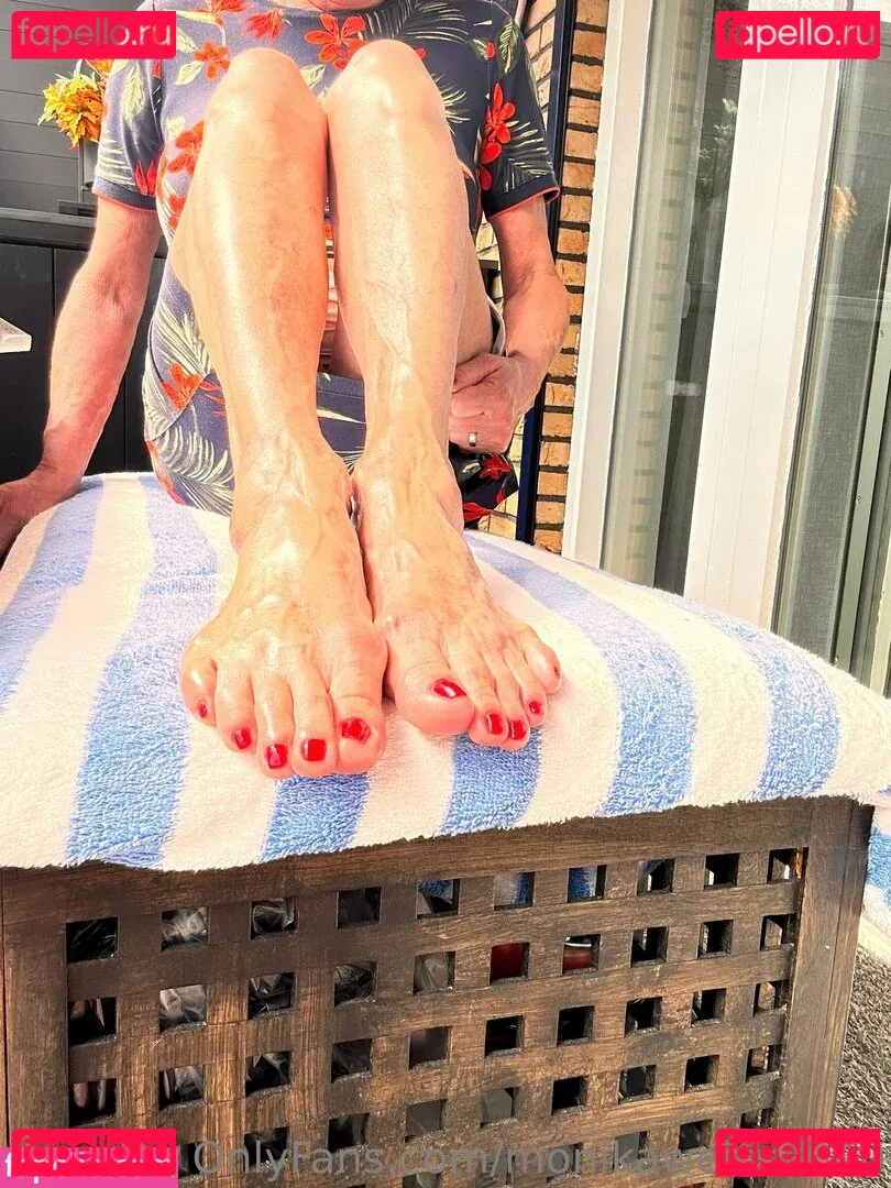 monikaweiss3040 Onlyfans Photo Gallery 