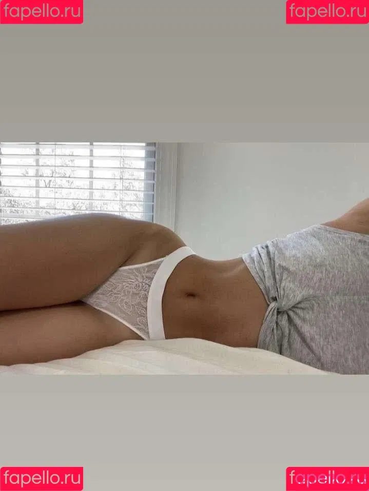 Kira Schmitt Onlyfans Photo Gallery 