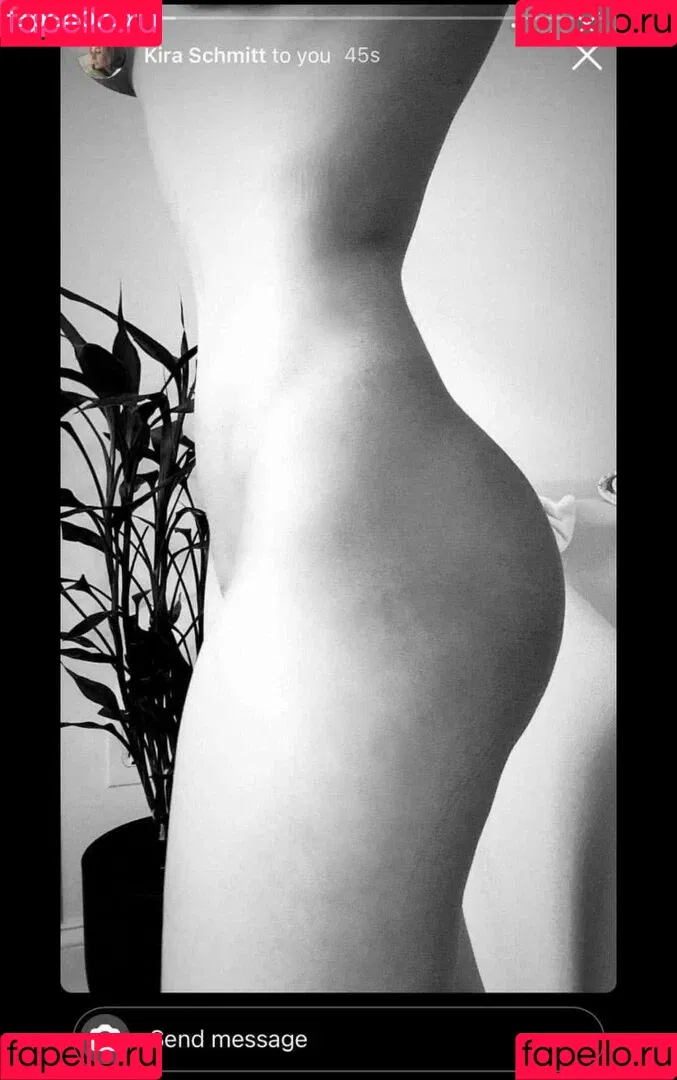 Kira Schmitt Onlyfans Photo Gallery 