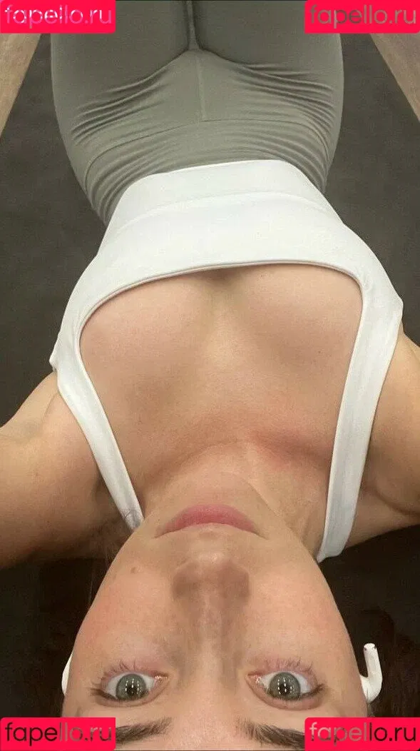 Kira Schmitt Onlyfans Photo Gallery 