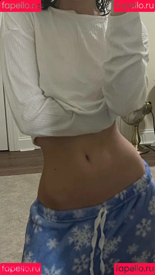 Kira Schmitt Onlyfans Photo Gallery 