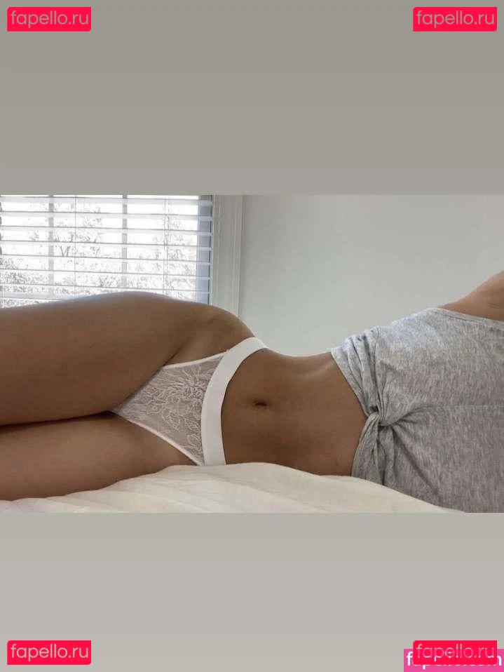 Kira Schmitt Onlyfans Photo Gallery 