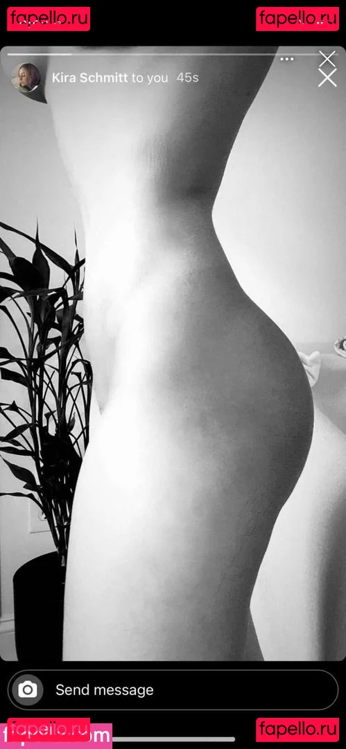 Kira Schmitt Onlyfans Photo Gallery 