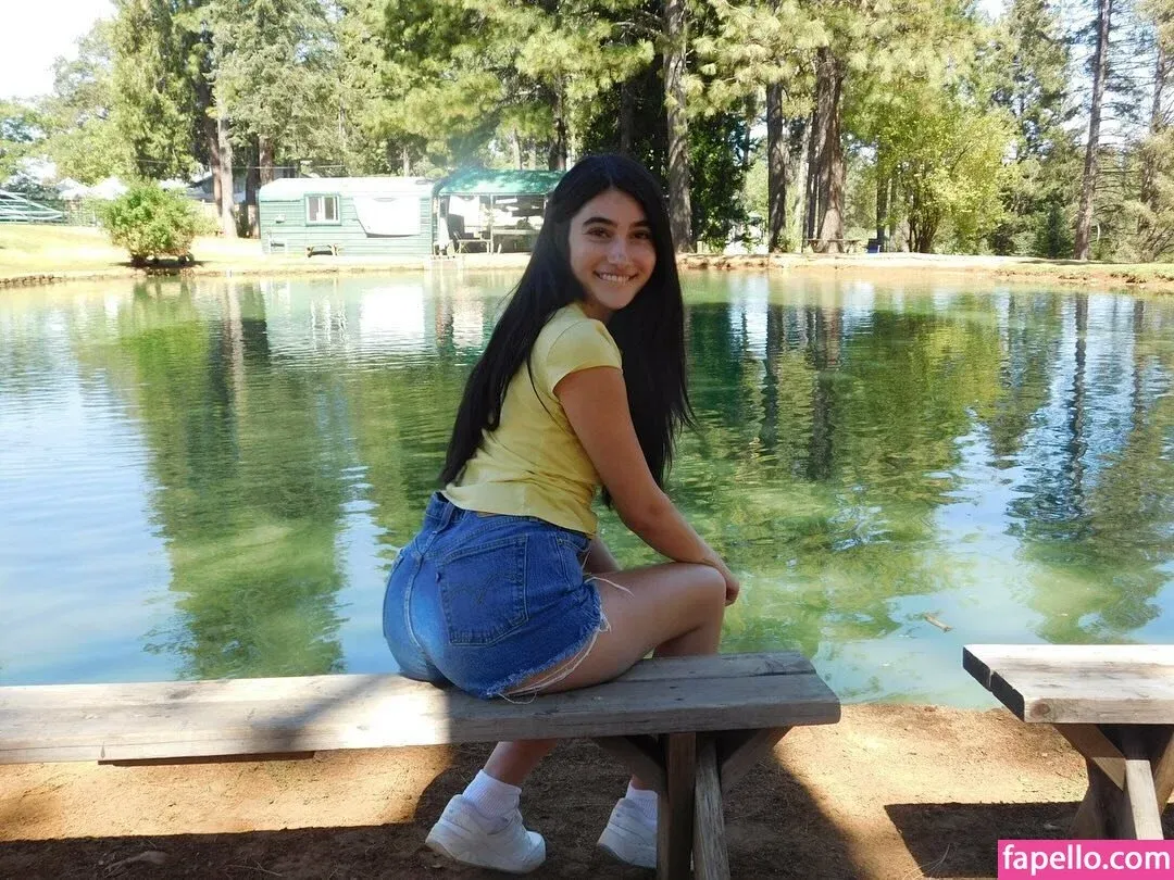 Delilah Raige Onlyfans Photo Gallery 