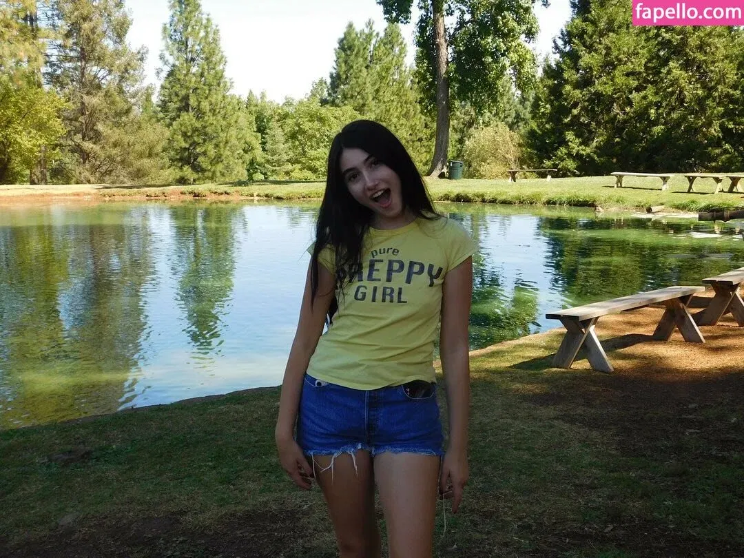 Delilah Raige Onlyfans Photo Gallery 