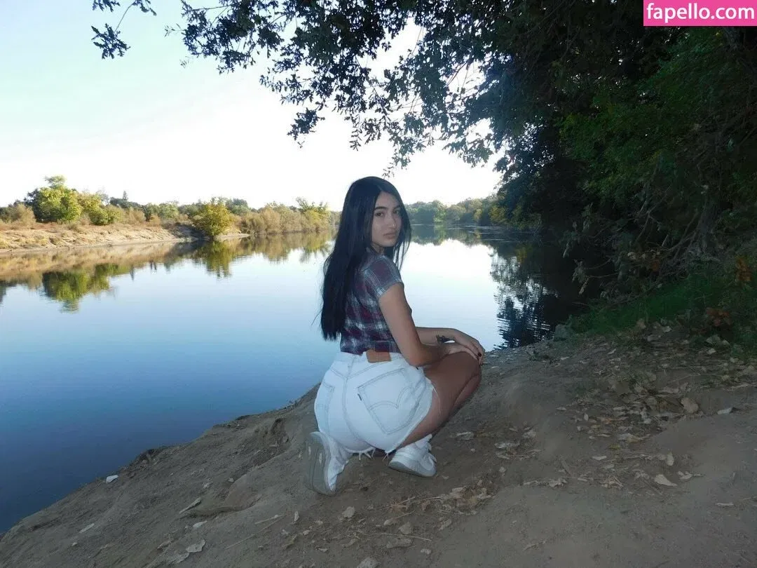 Delilah Raige Onlyfans Photo Gallery 