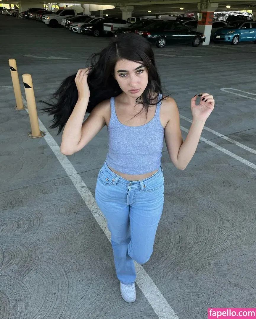 Delilah Raige Onlyfans Photo Gallery 