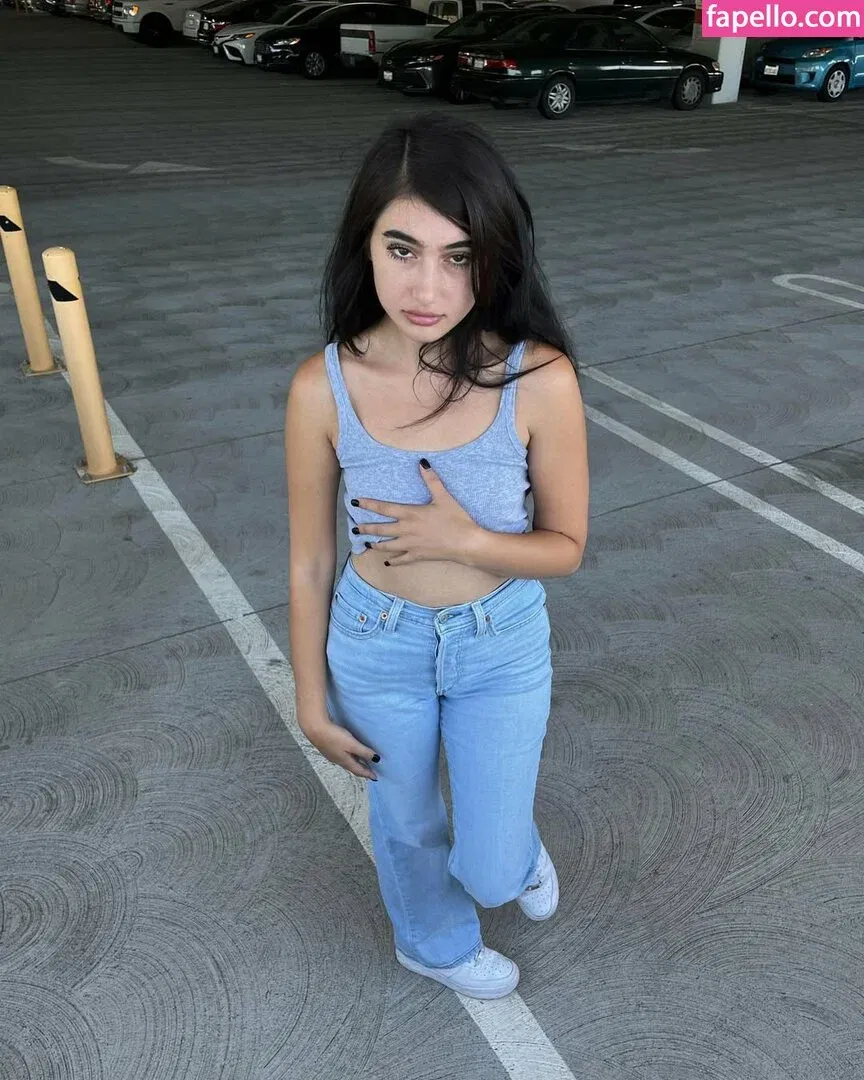 Delilah Raige Onlyfans Photo Gallery 