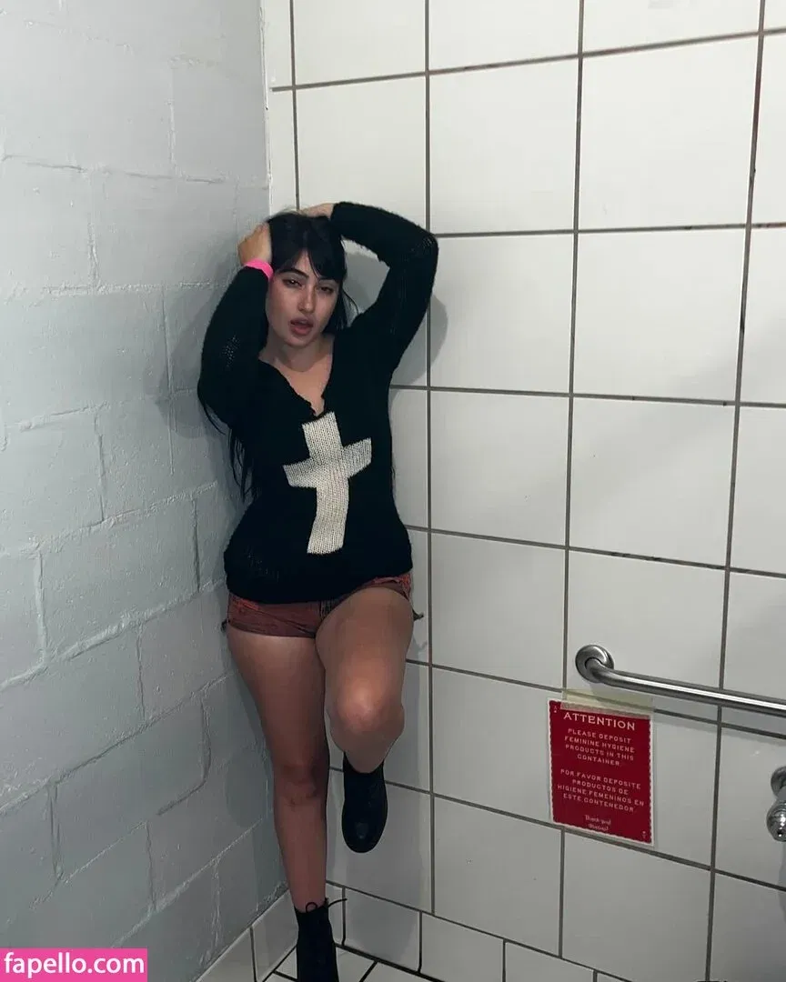 Delilah Raige Onlyfans Photo Gallery 